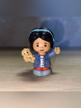 Fisher-Price Little People Veterinarian Figure with Puppy GMW17 2021 / 3 for $20